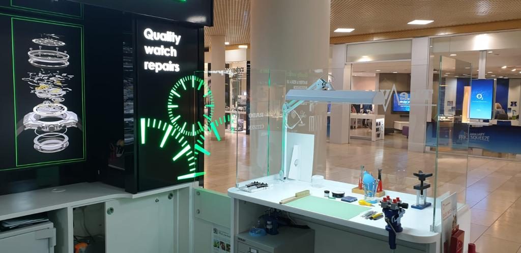 The Watch Lab Kiosk Counter