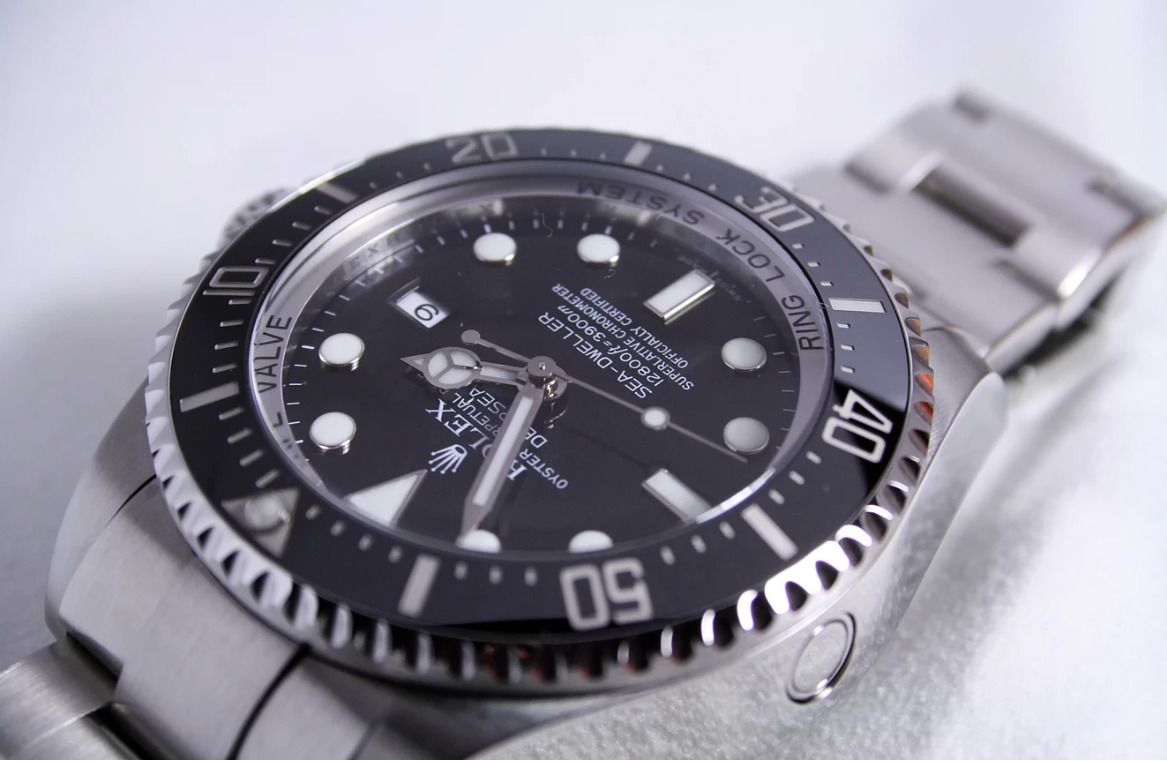 How to tell if your watch needs servicing